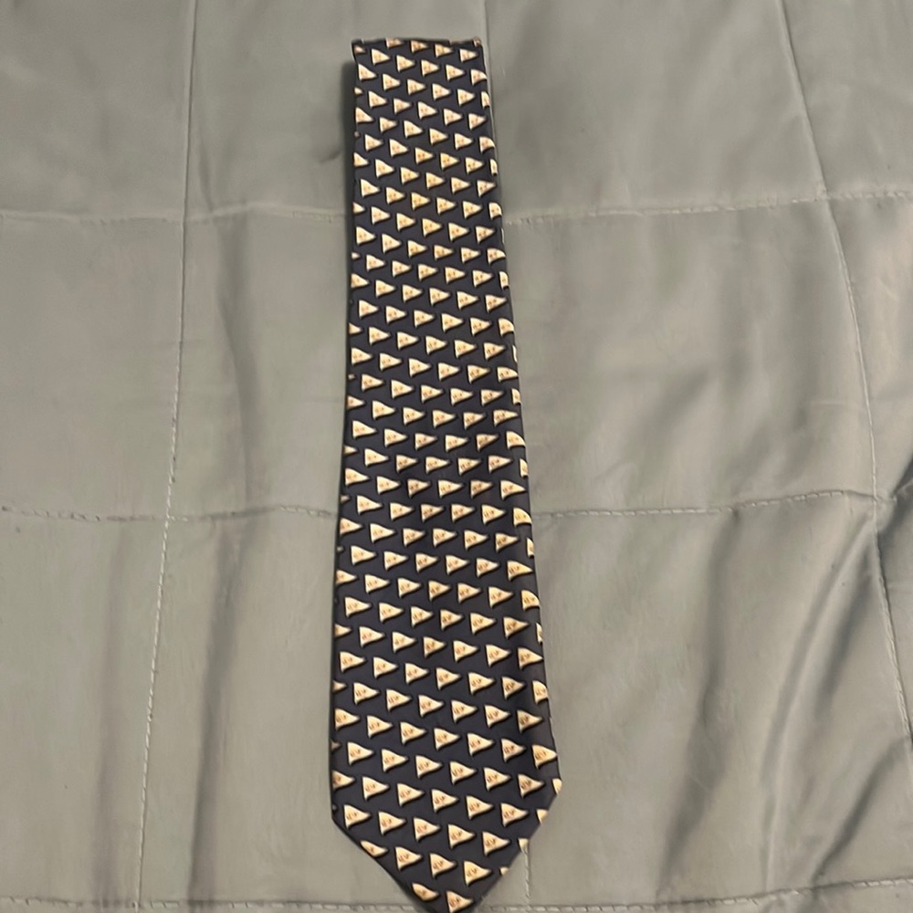 Vineyard vines classic whale tie navy blue